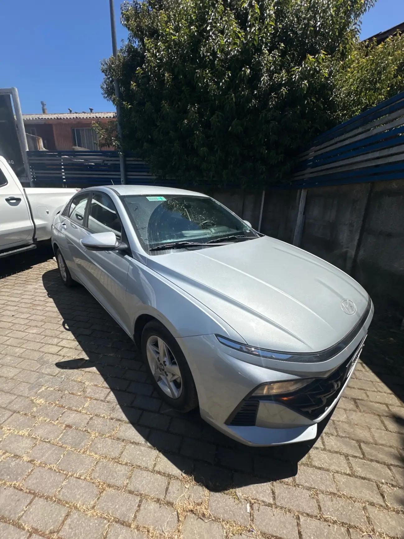 Automovil Hyundai Accent