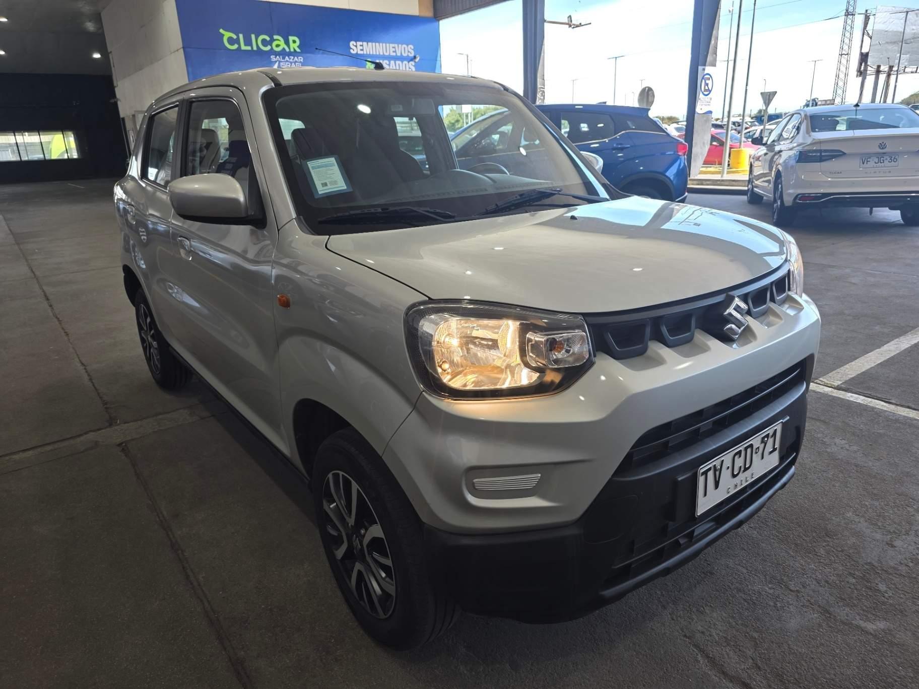 Hatchback Suzuki Spresso