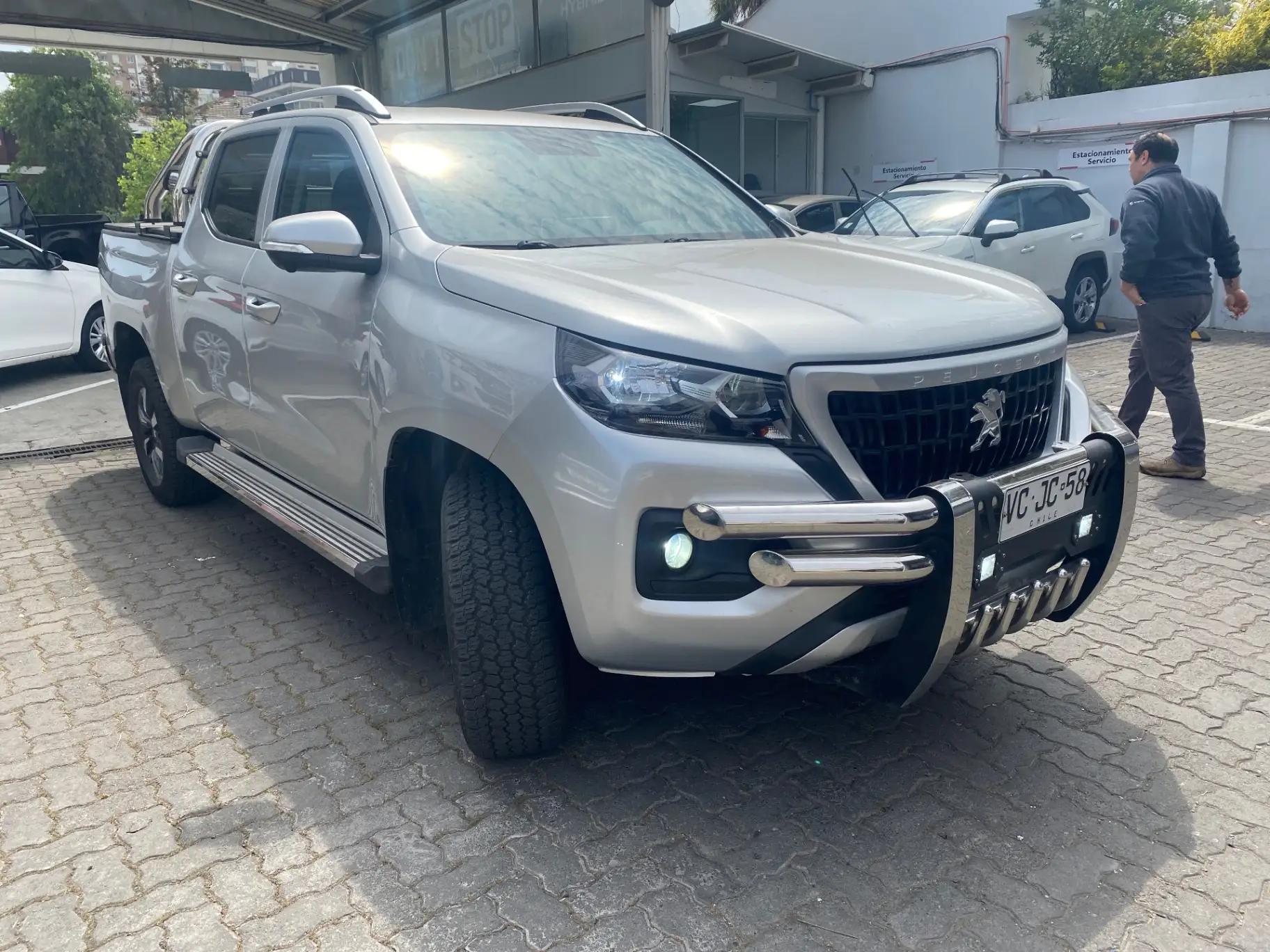 Camioneta Peugeot Landtrek