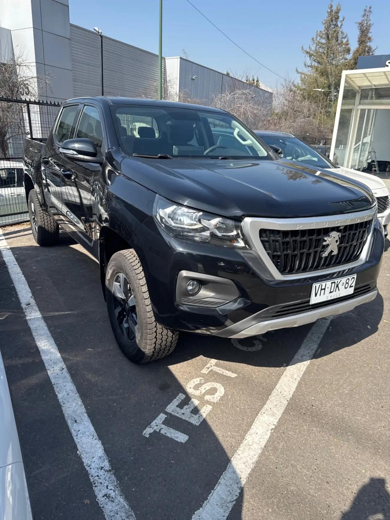 Camioneta Peugeot Landtrek