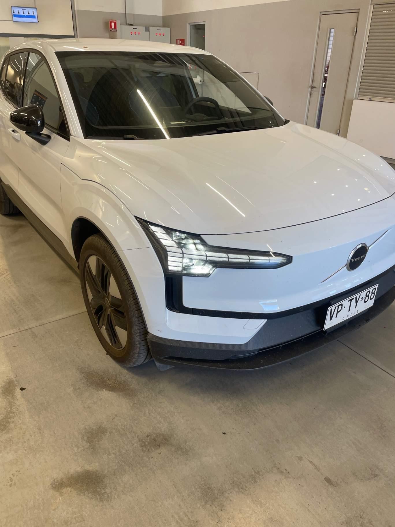 Station Wagon Volvo Ex30