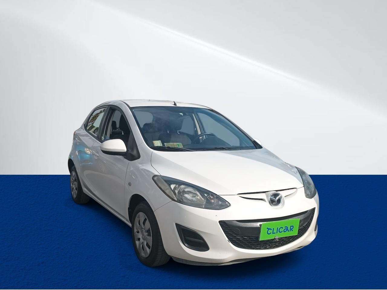 Automovil Mazda 2