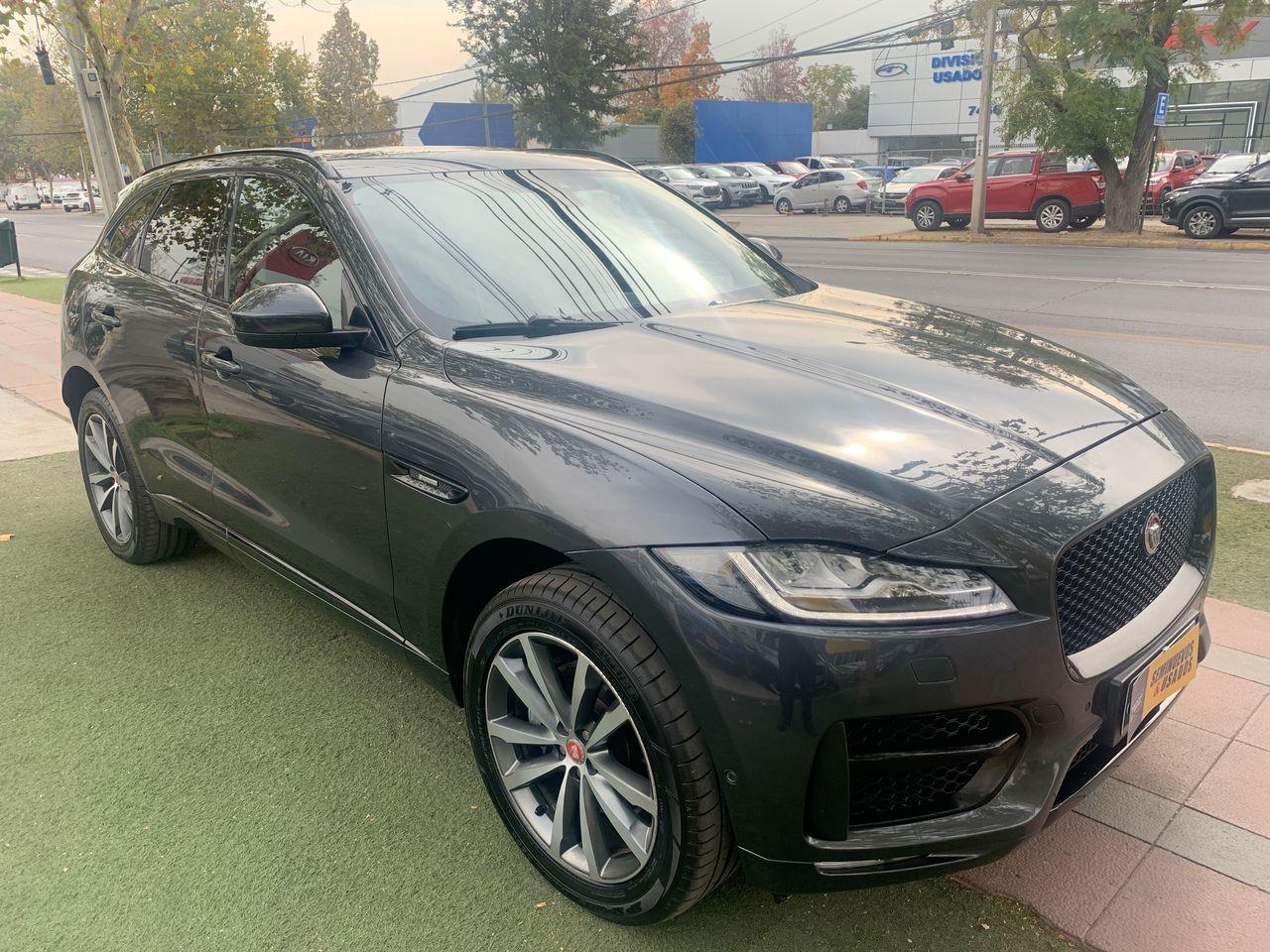 Station Wagon Jaguar F-pace