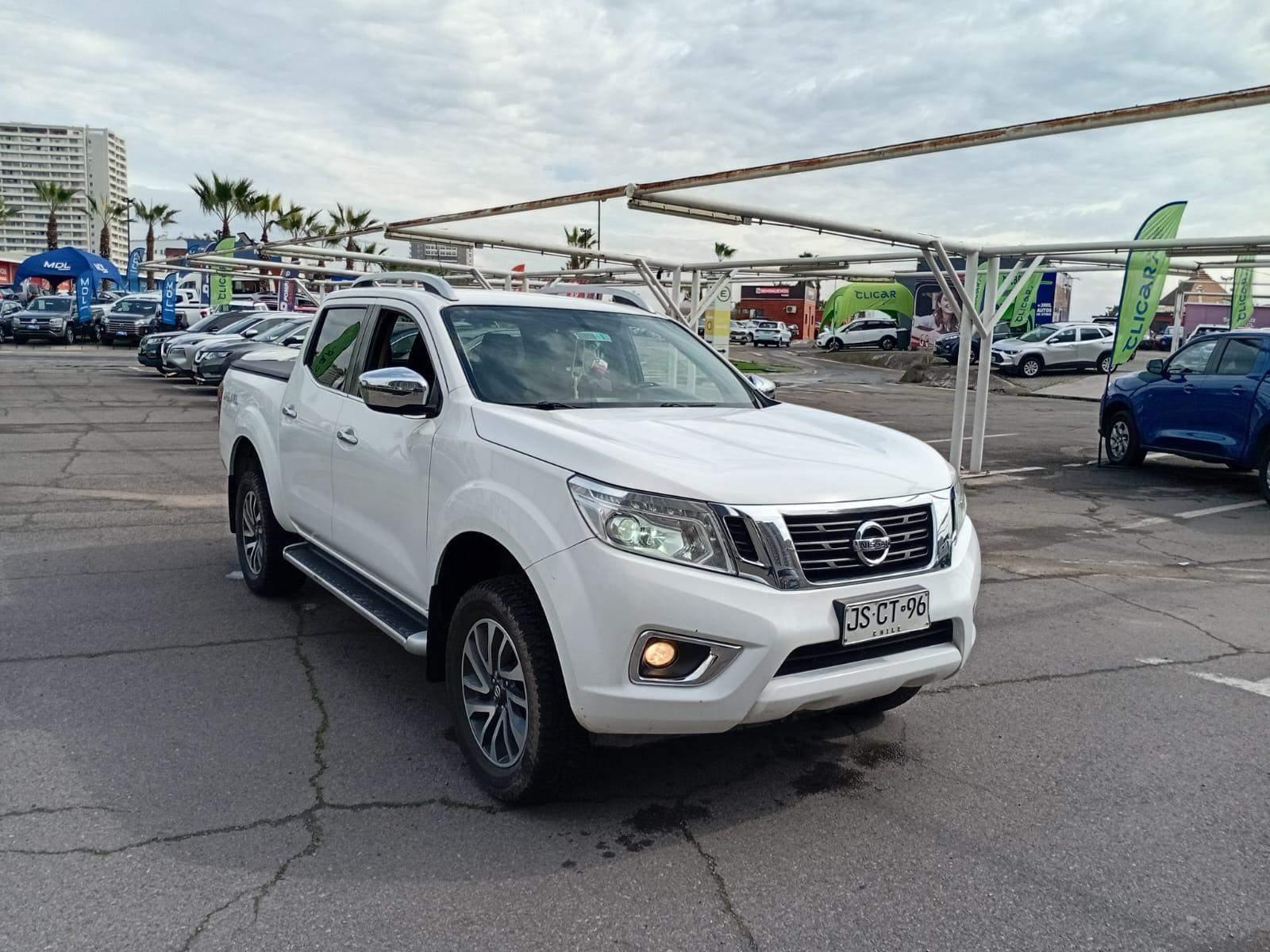 Camioneta Nissan Np300