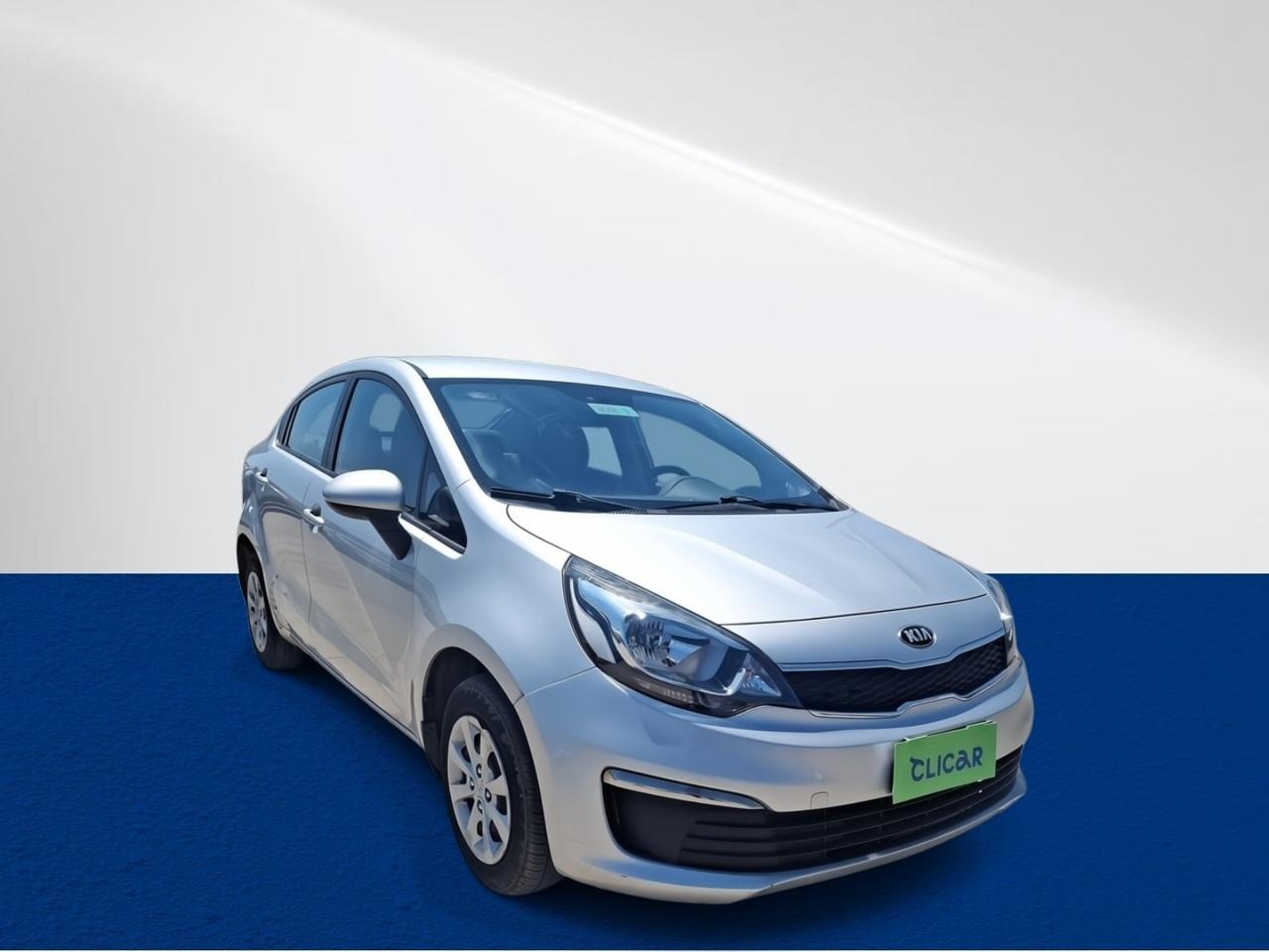 Automovil Kia Rio 4