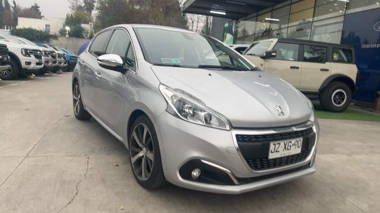 Hatchback Peugeot 208