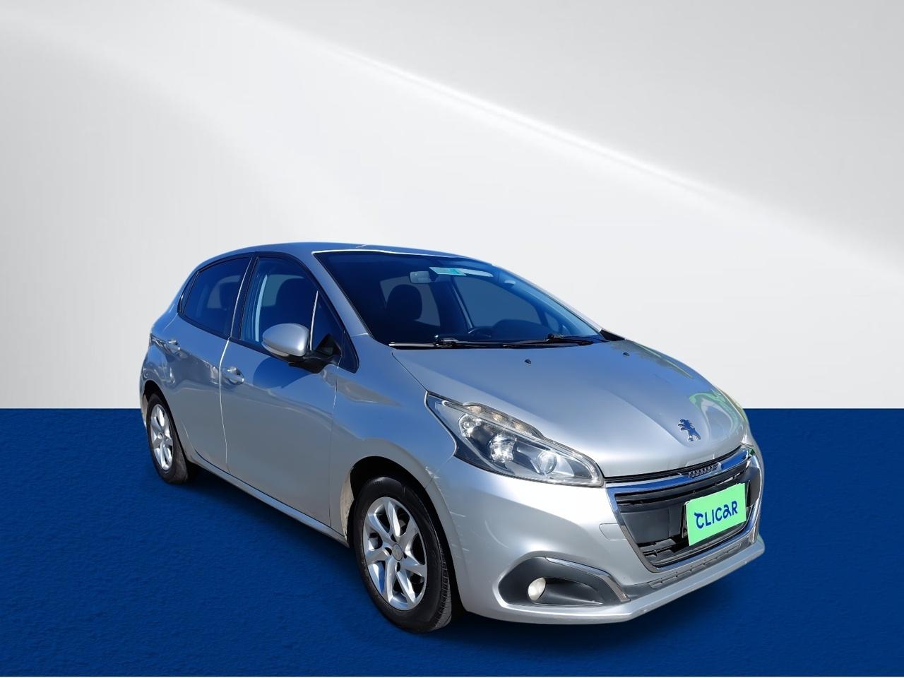 Automovil Peugeot 208