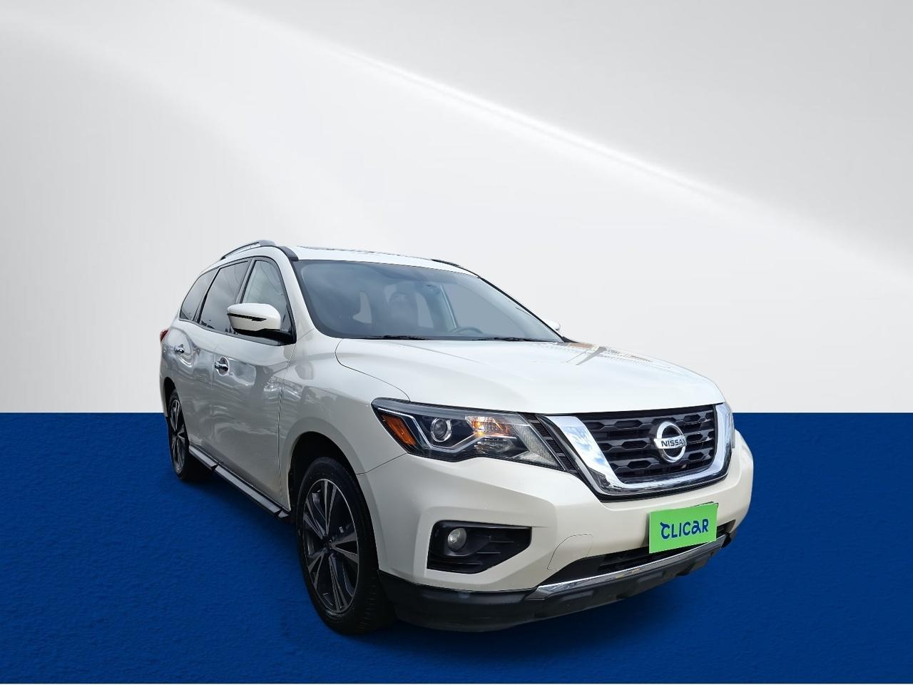Station Wagon Nissan Pathfinder