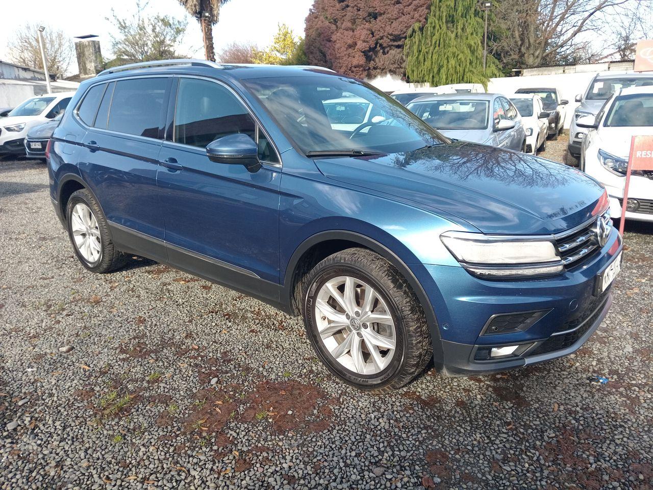 Station Wagon Volkswagen Tiguan