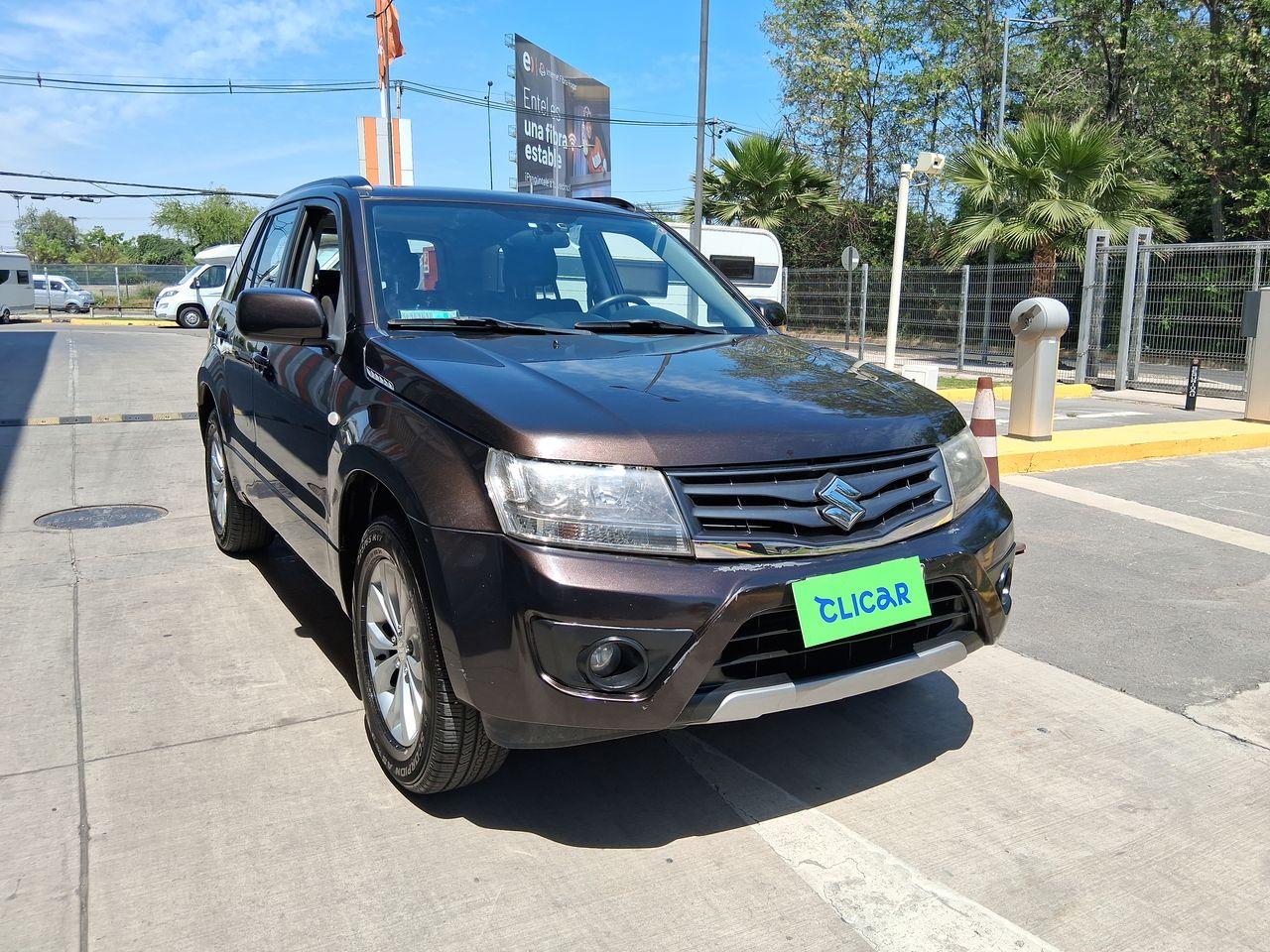 Station Wagon Suzuki Grand Nomade