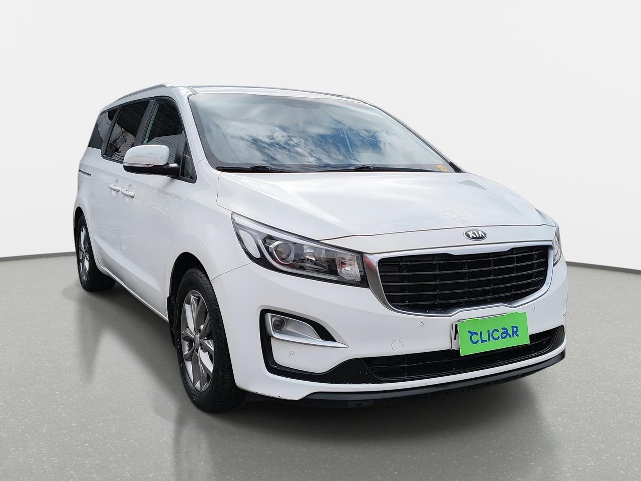 Station Wagon Kia Grand Carnival