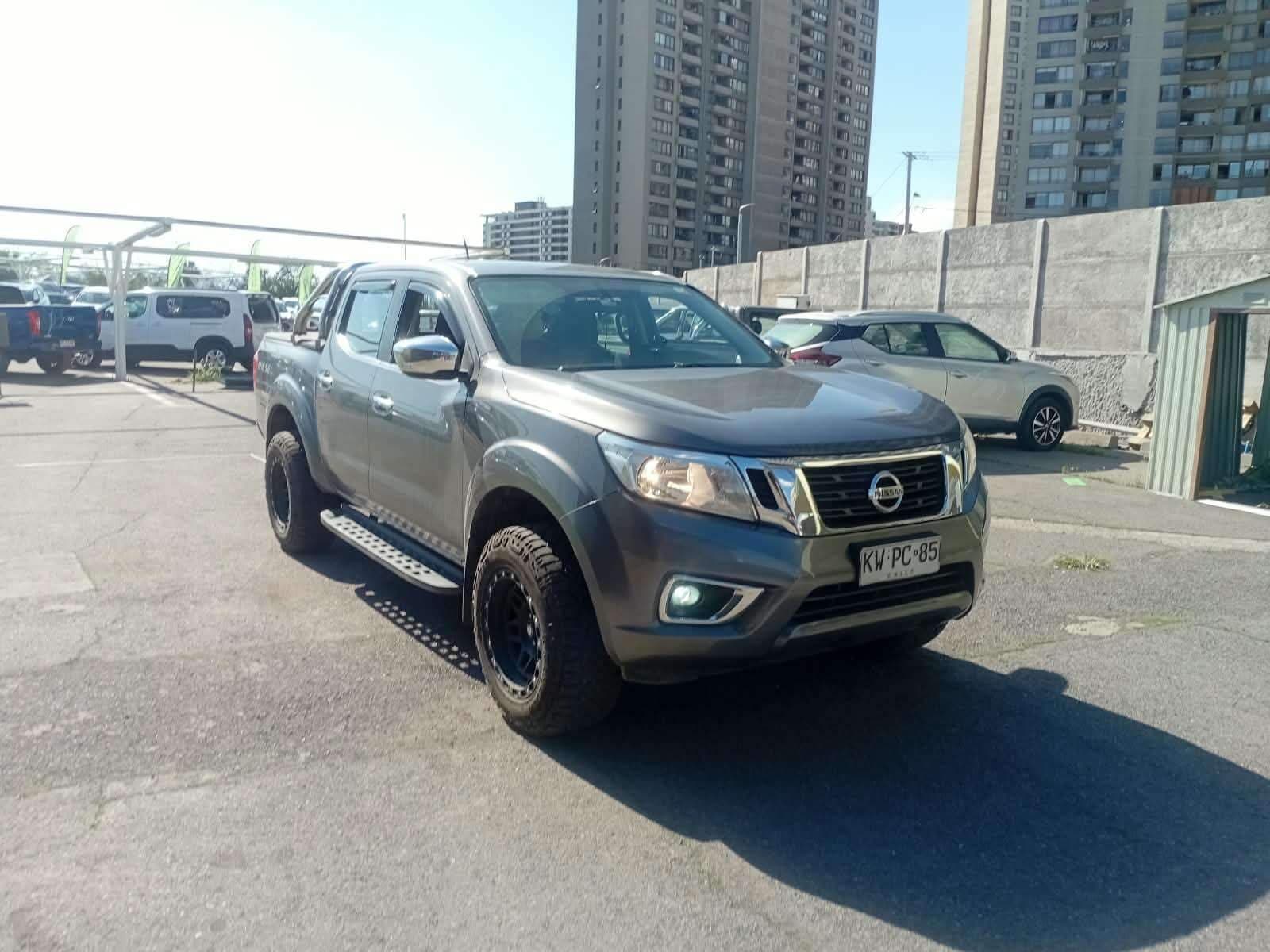 Camioneta Nissan Np300