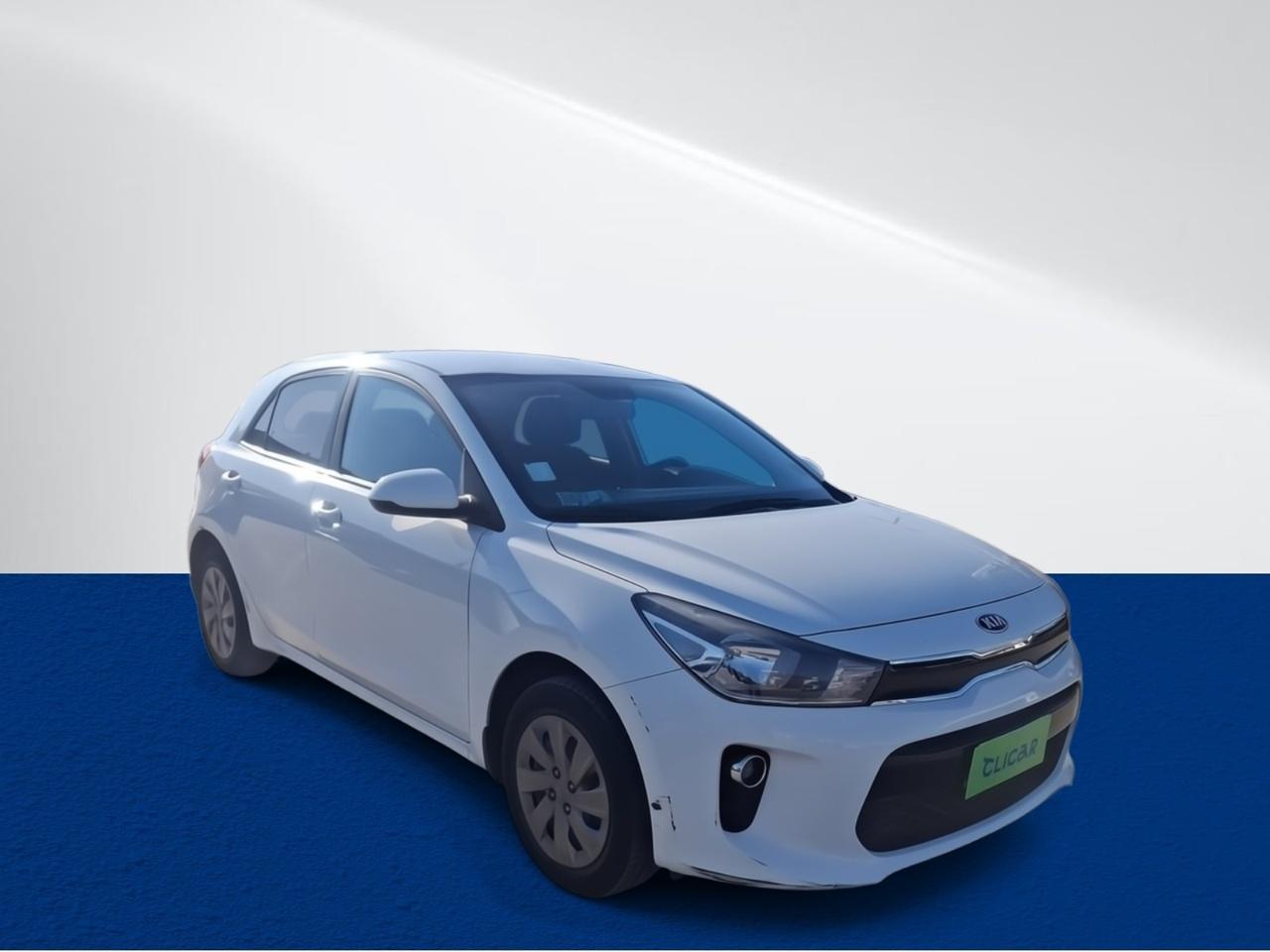 Automovil Kia Rio 5