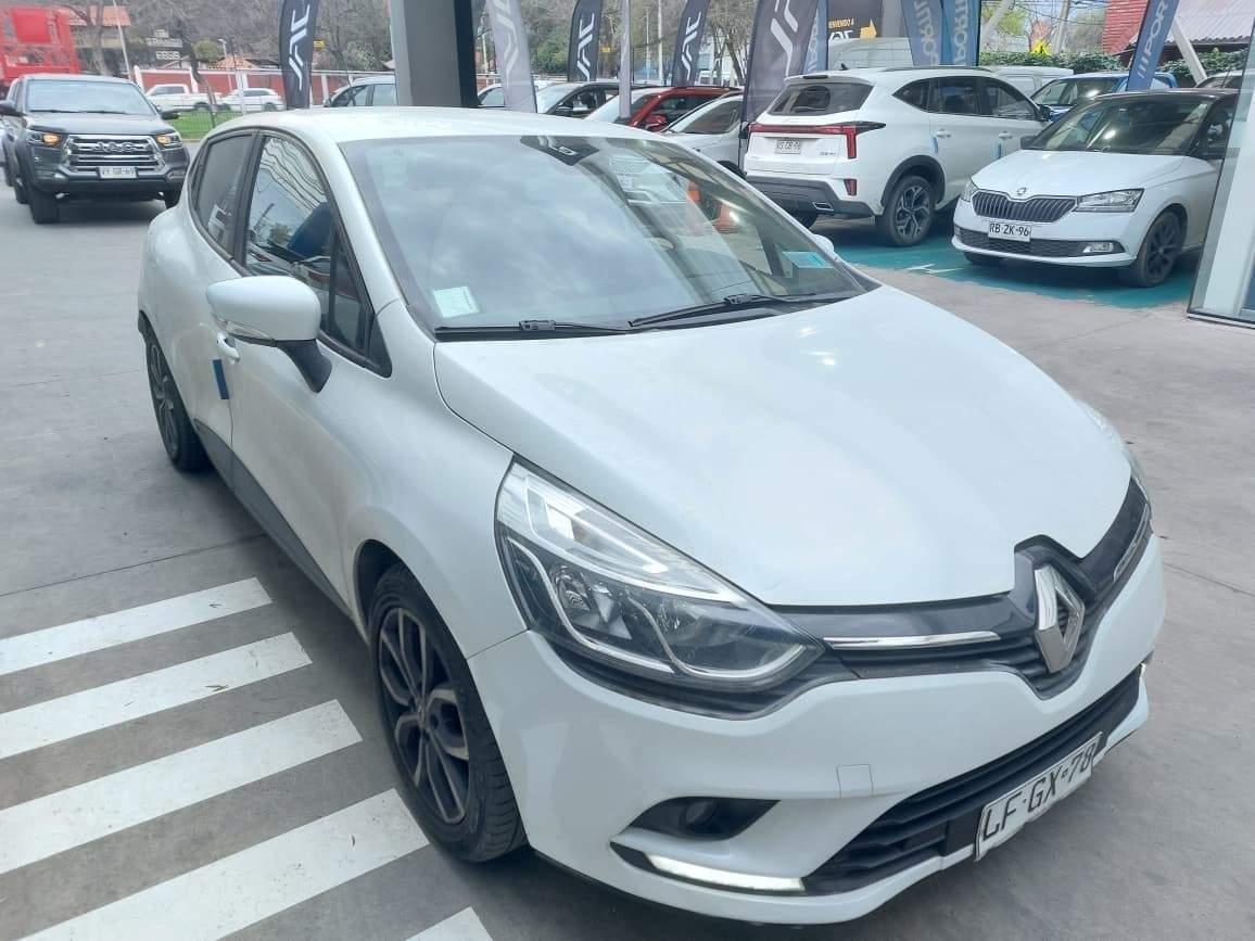 Automovil Renault Clio