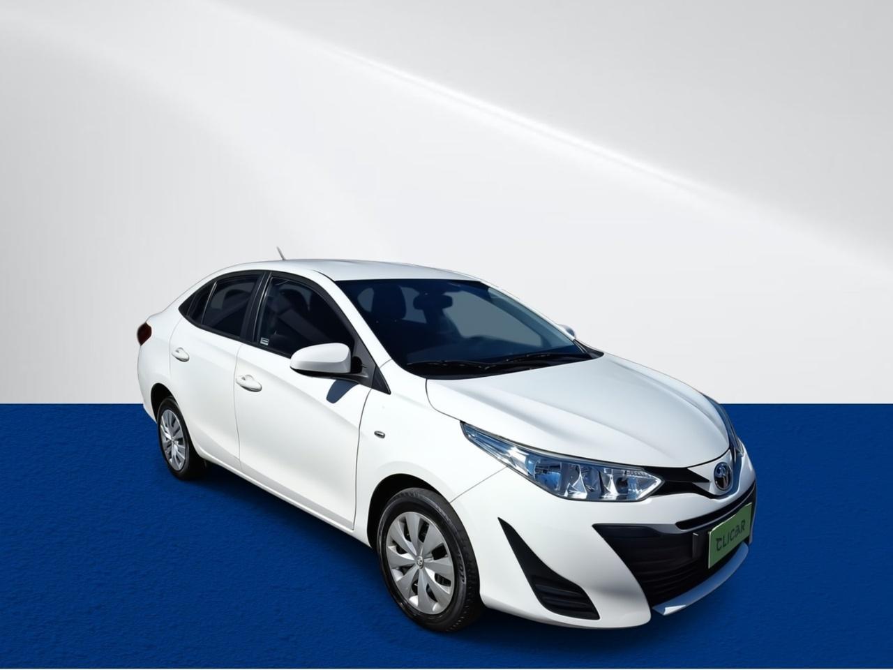 Automovil Toyota Yaris