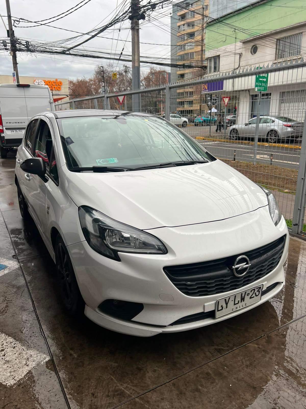 Automovil Opel Corsa