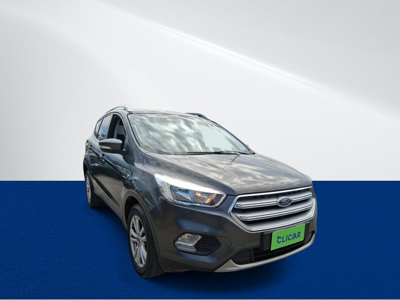 Station Wagon Ford Escape