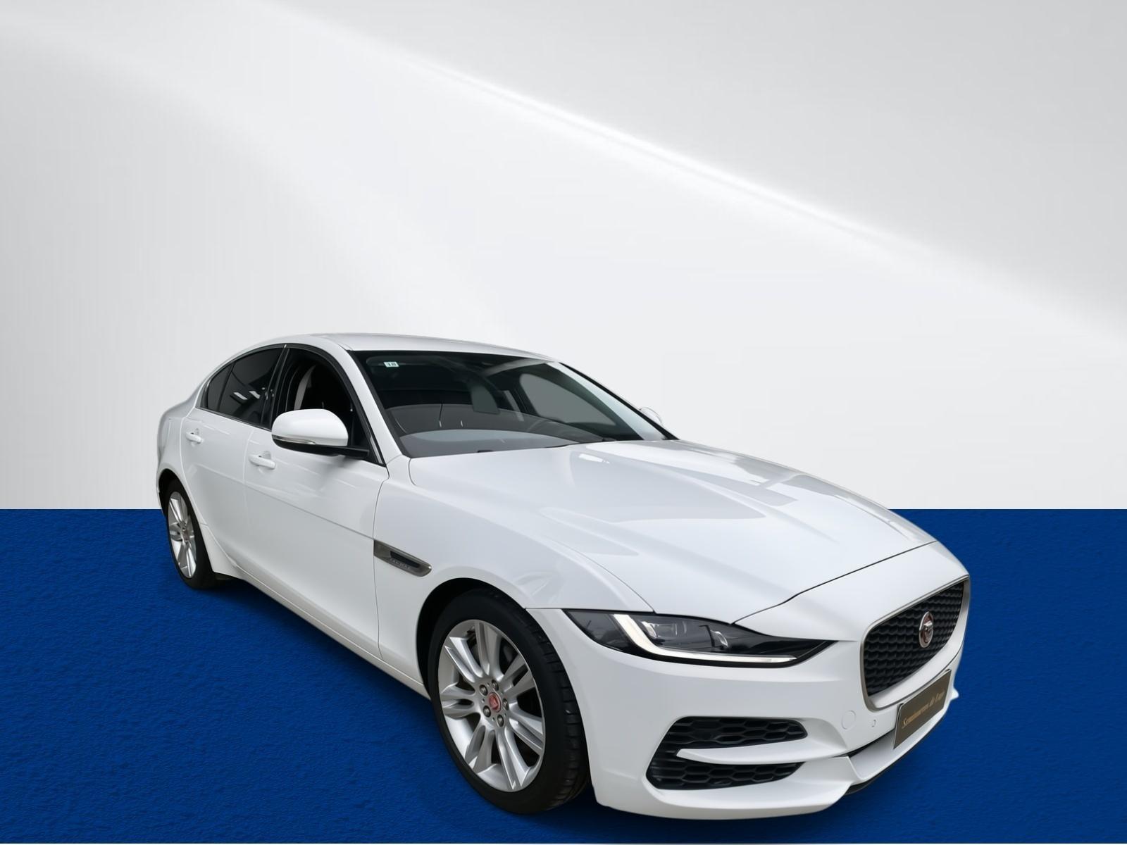 Automovil Jaguar Xe
