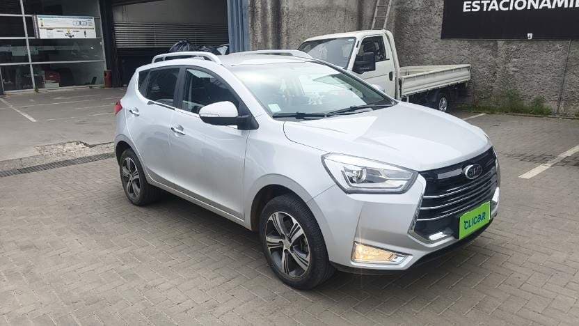 Suv Jac Js2