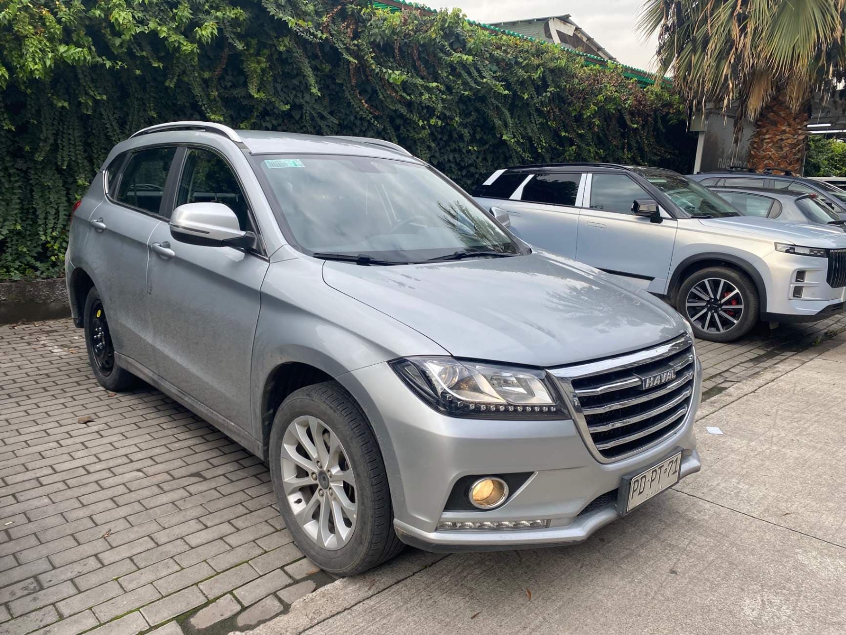 Suv Haval H2