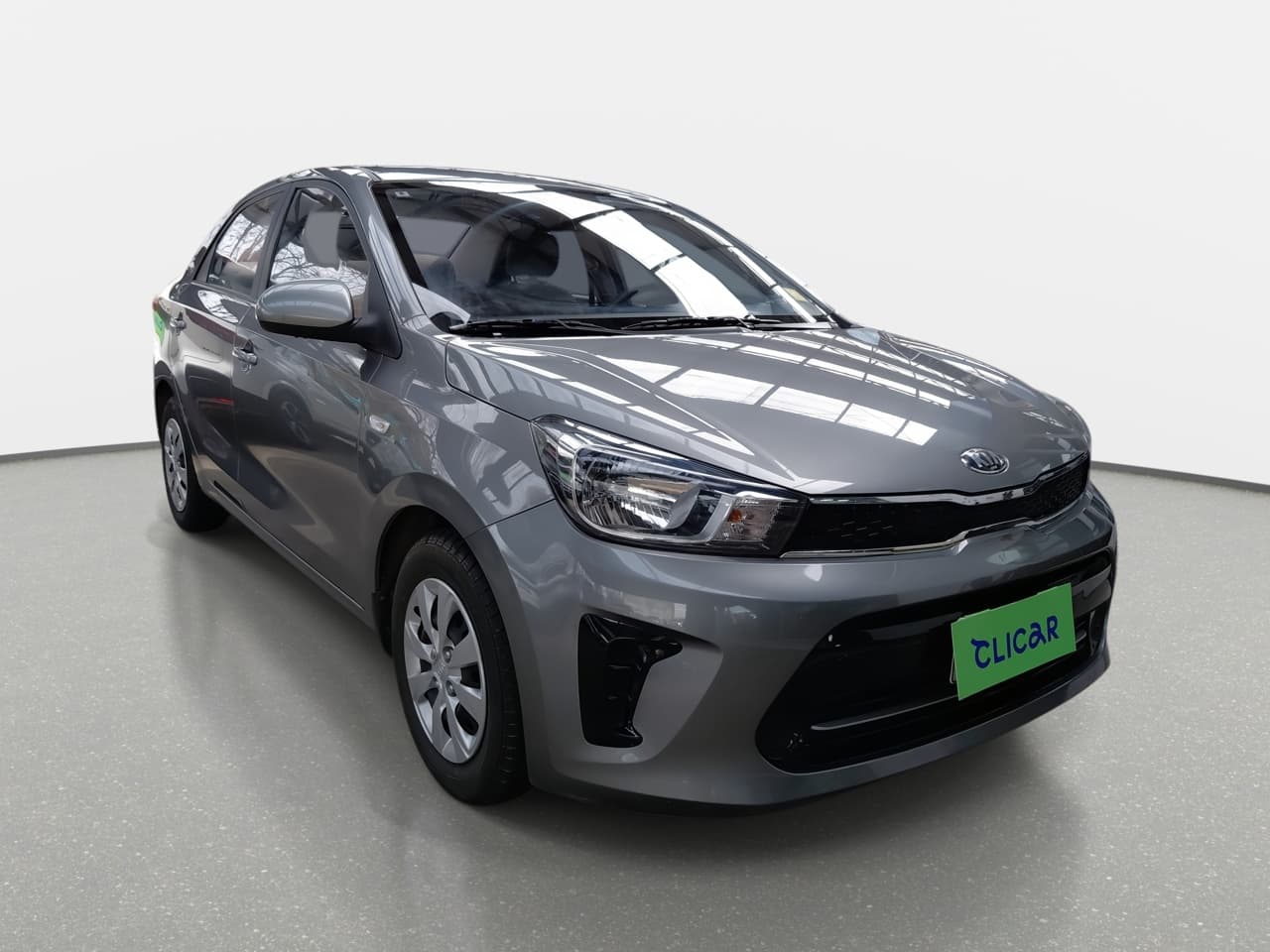 Automovil Kia Soluto