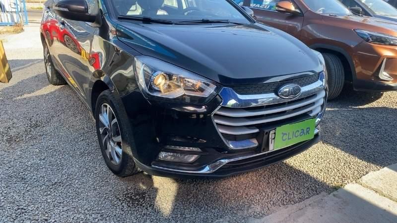 Automovil Jac S2