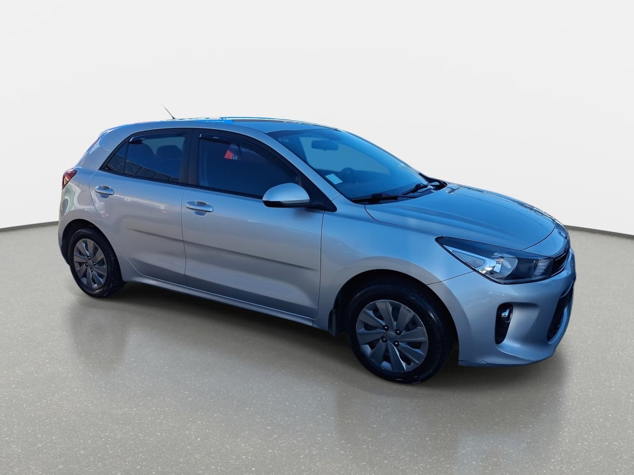 Automovil Kia Rio 5