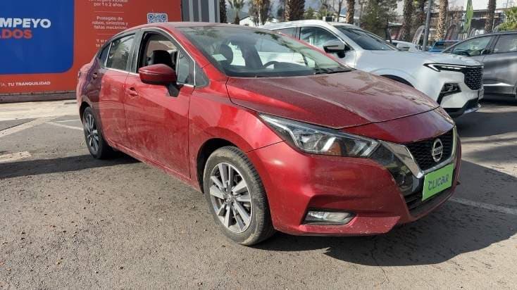 Automovil Nissan Versa