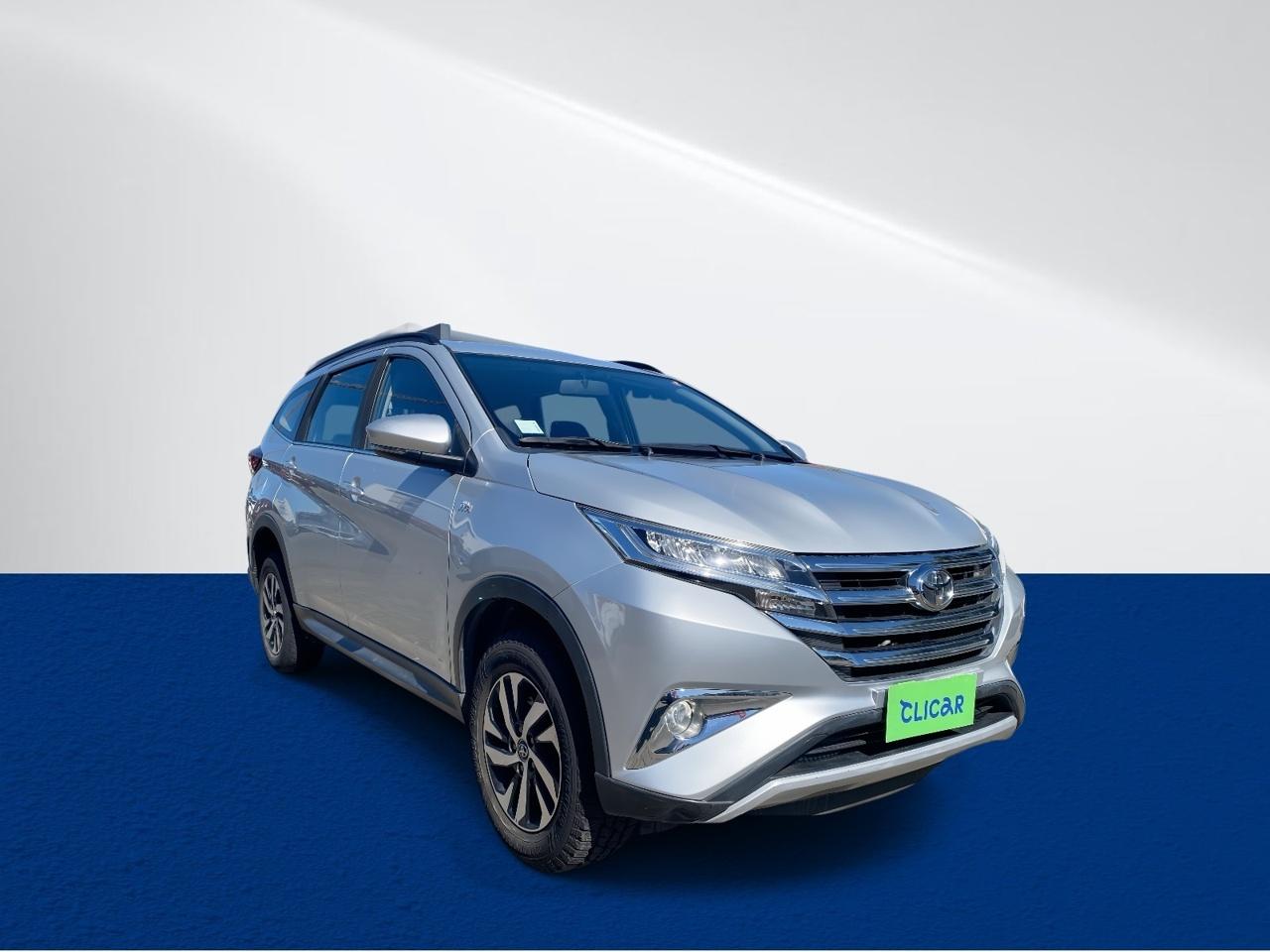 Station Wagon Toyota Rush