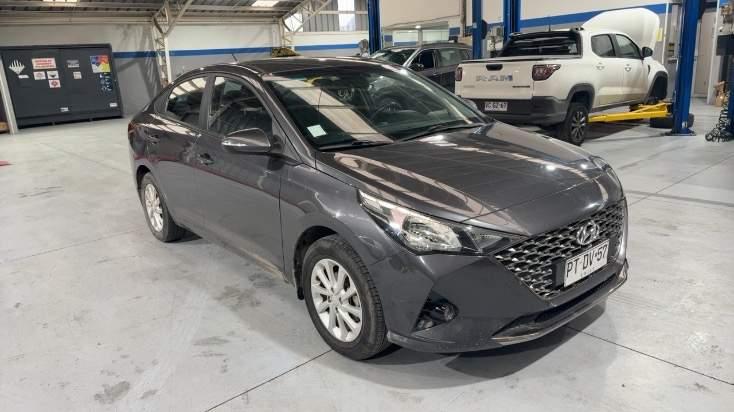 Automovil Hyundai Accent