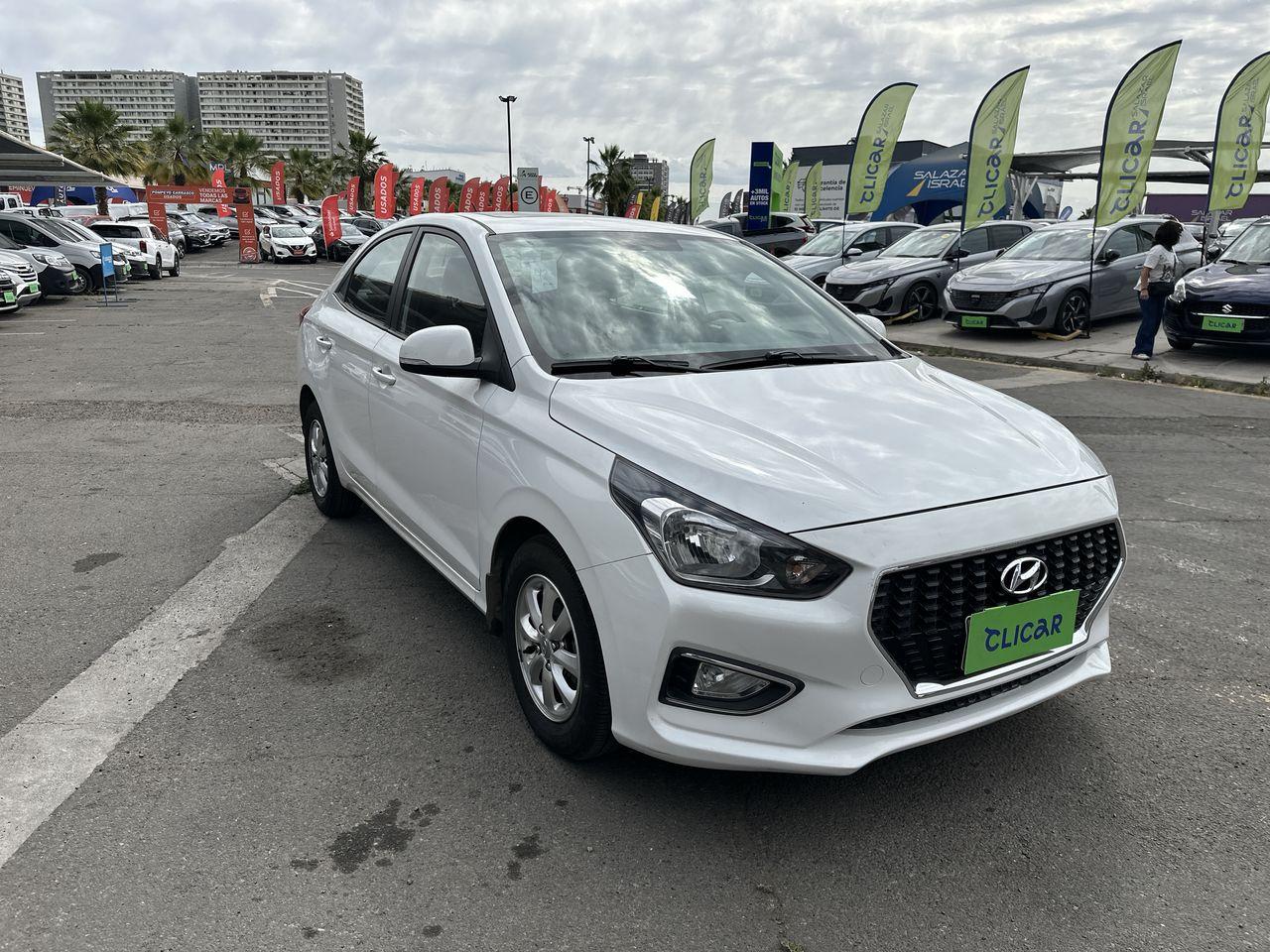 Automovil Hyundai Verna