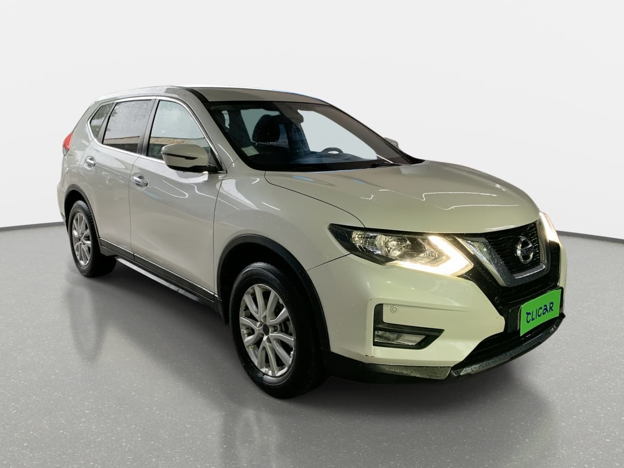 Station Wagon Nissan X-trail