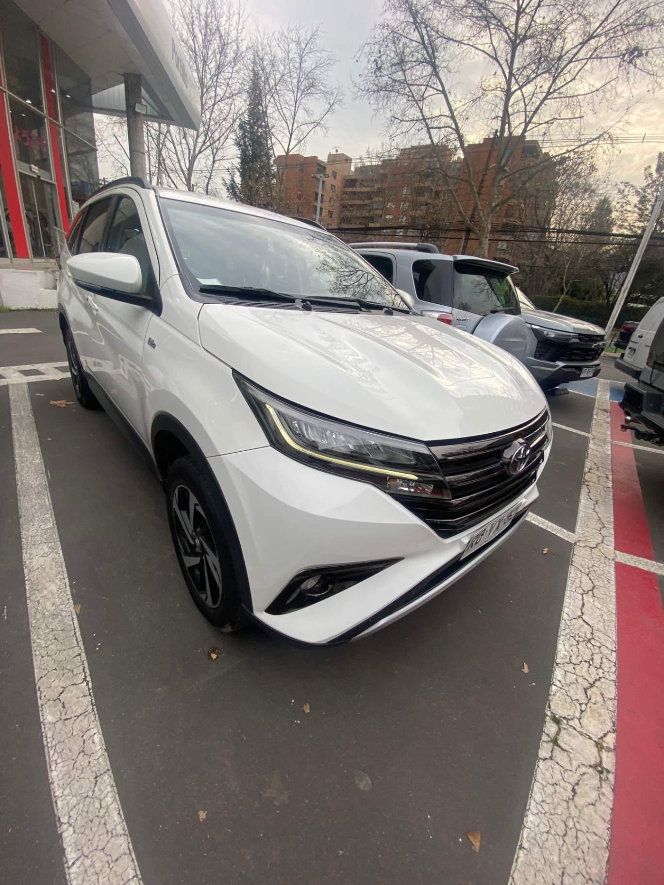 Suv Toyota Rush