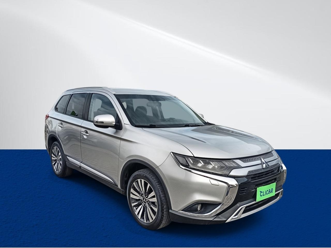 Station Wagon Mitsubishi Outlander