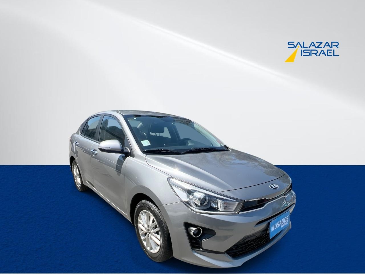Automovil Kia Rio 4