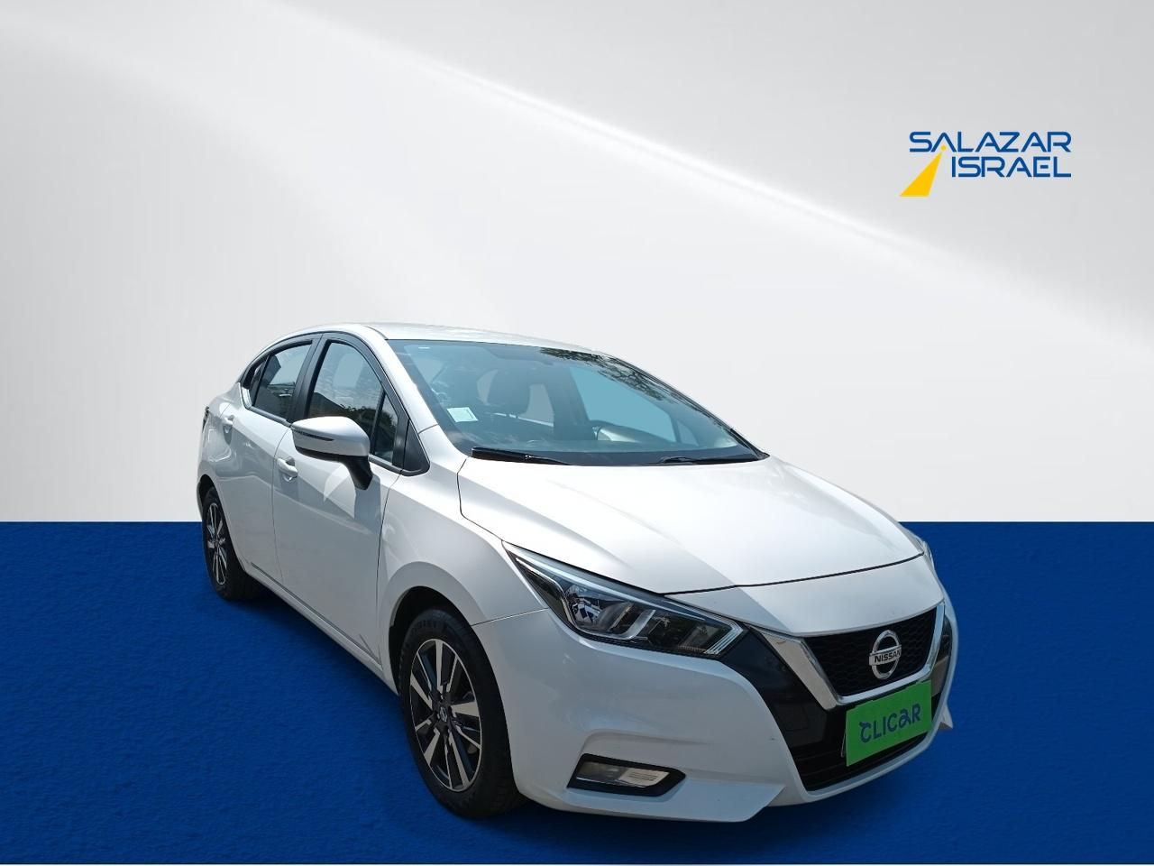 Automovil Nissan Versa