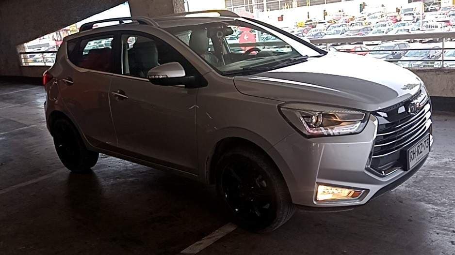 Suv Jac Js2