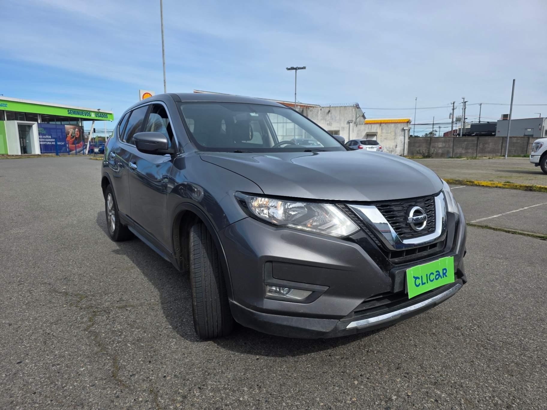 Station Wagon Nissan X-trail
