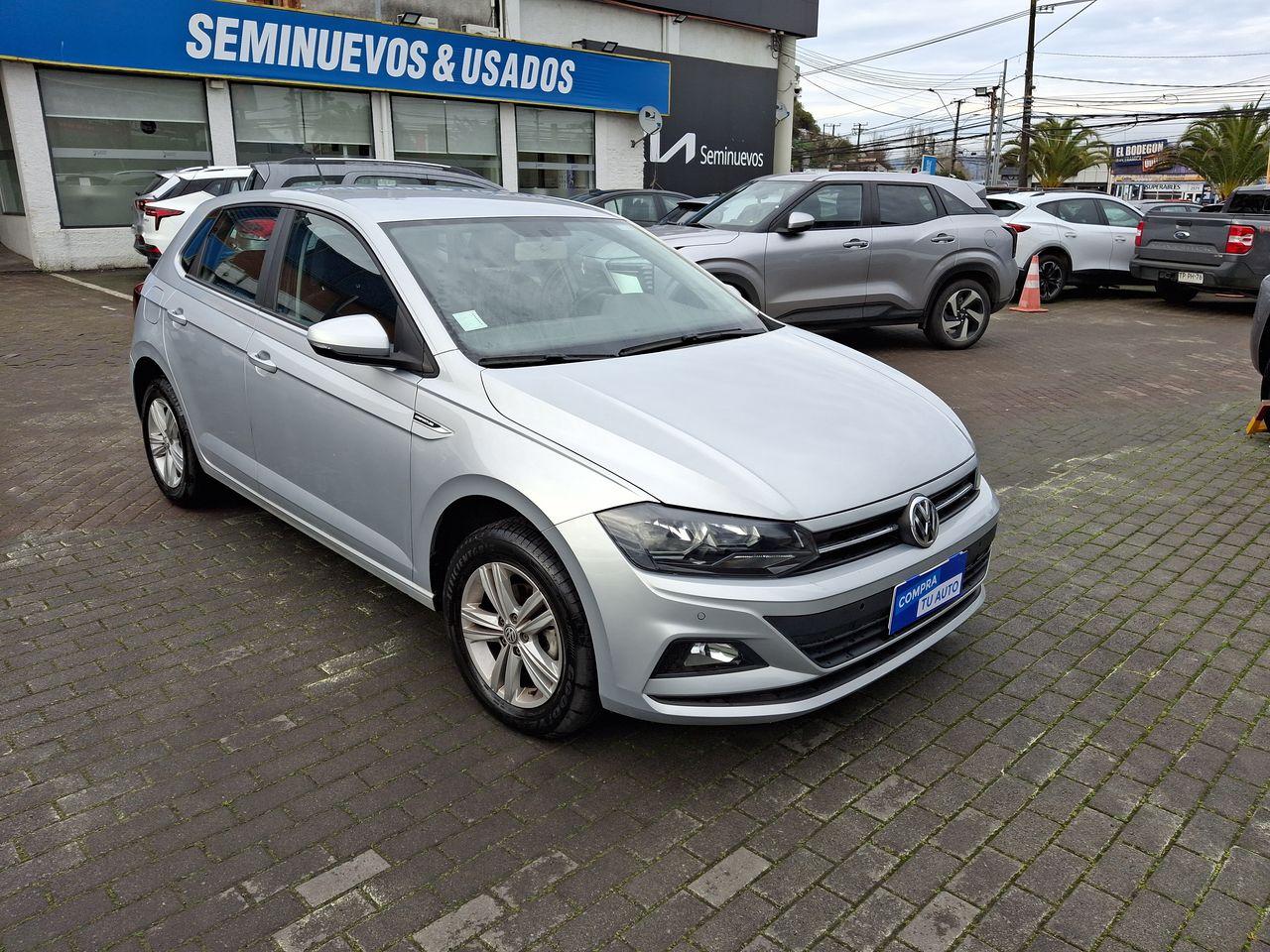 Automovil Volkswagen Polo