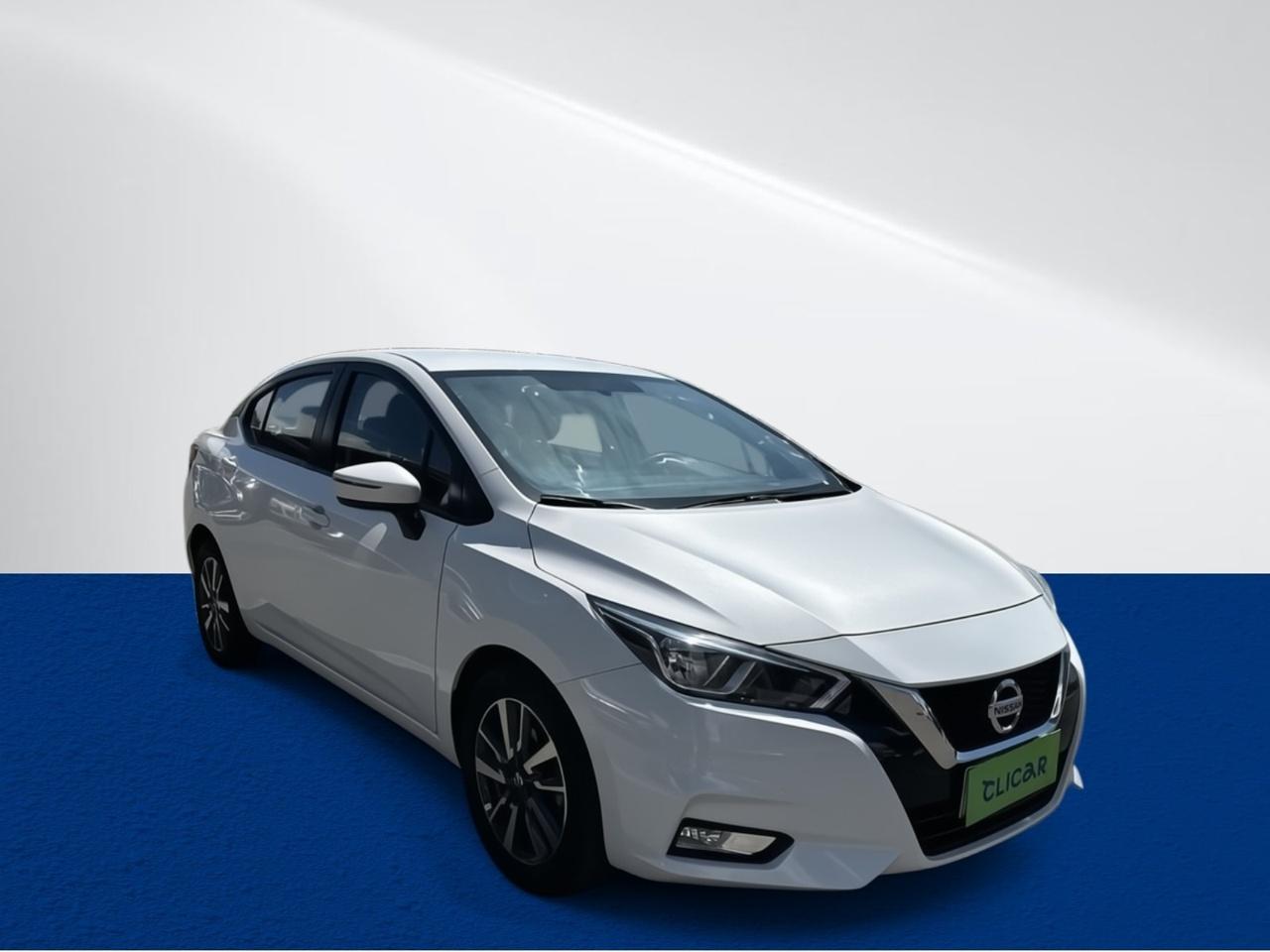 Automovil Nissan Versa