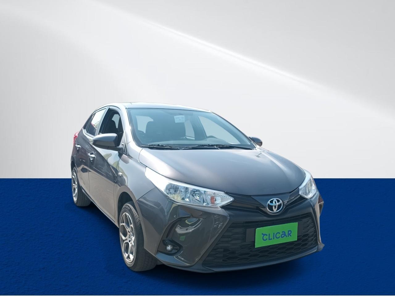 Automovil Toyota Yaris