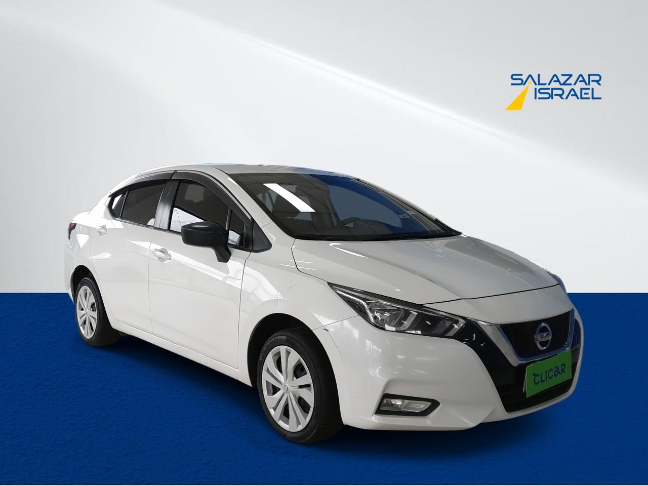 Automovil Nissan Versa