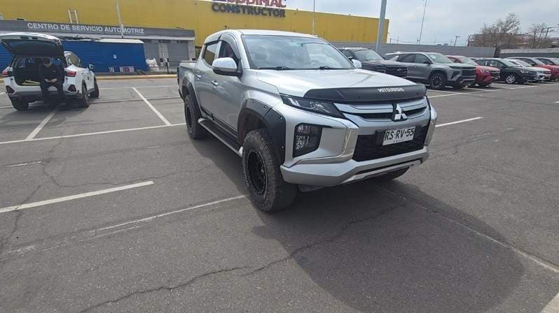Camioneta Mitsubishi L200
