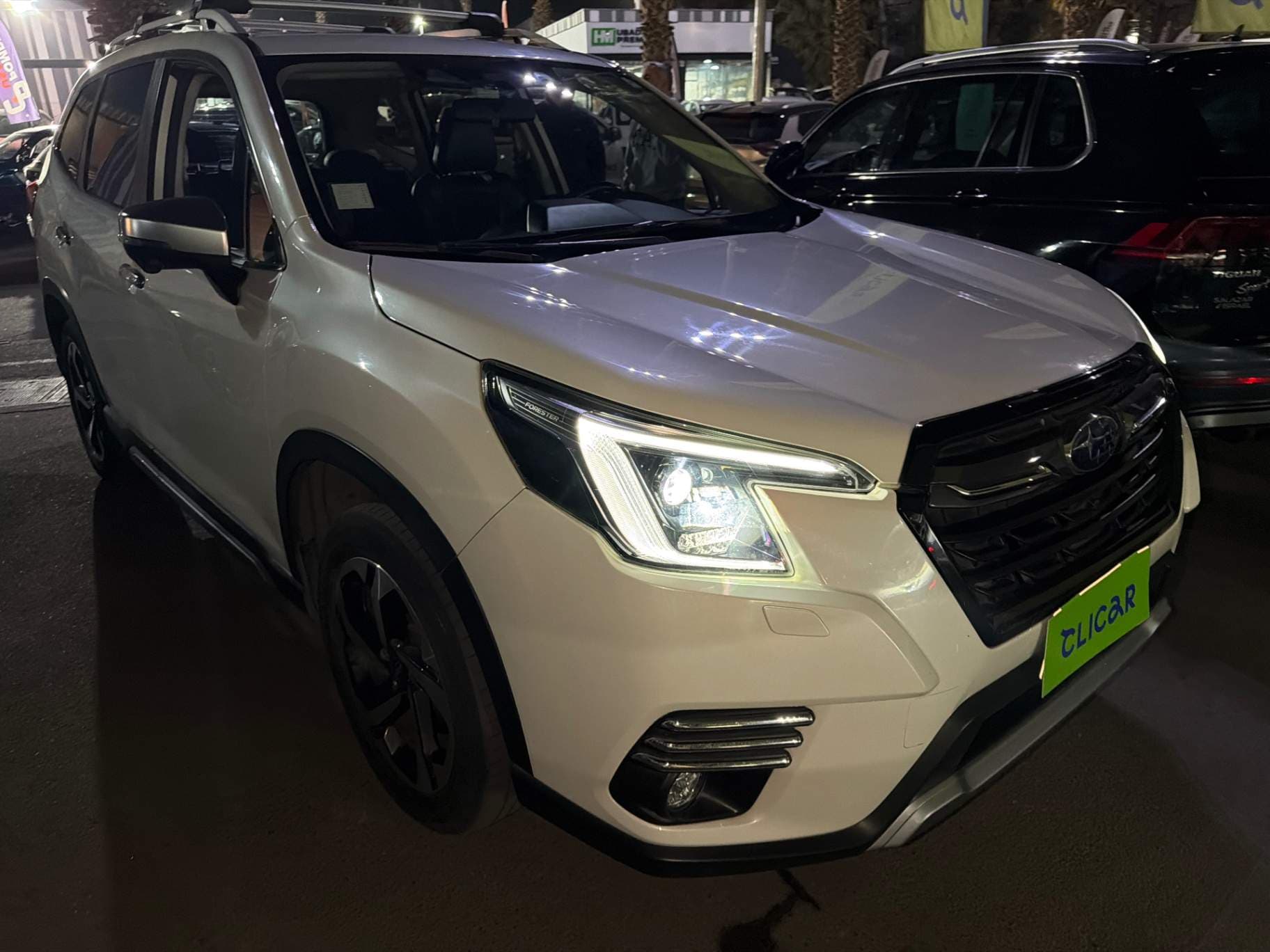 Station Wagon Subaru Forester