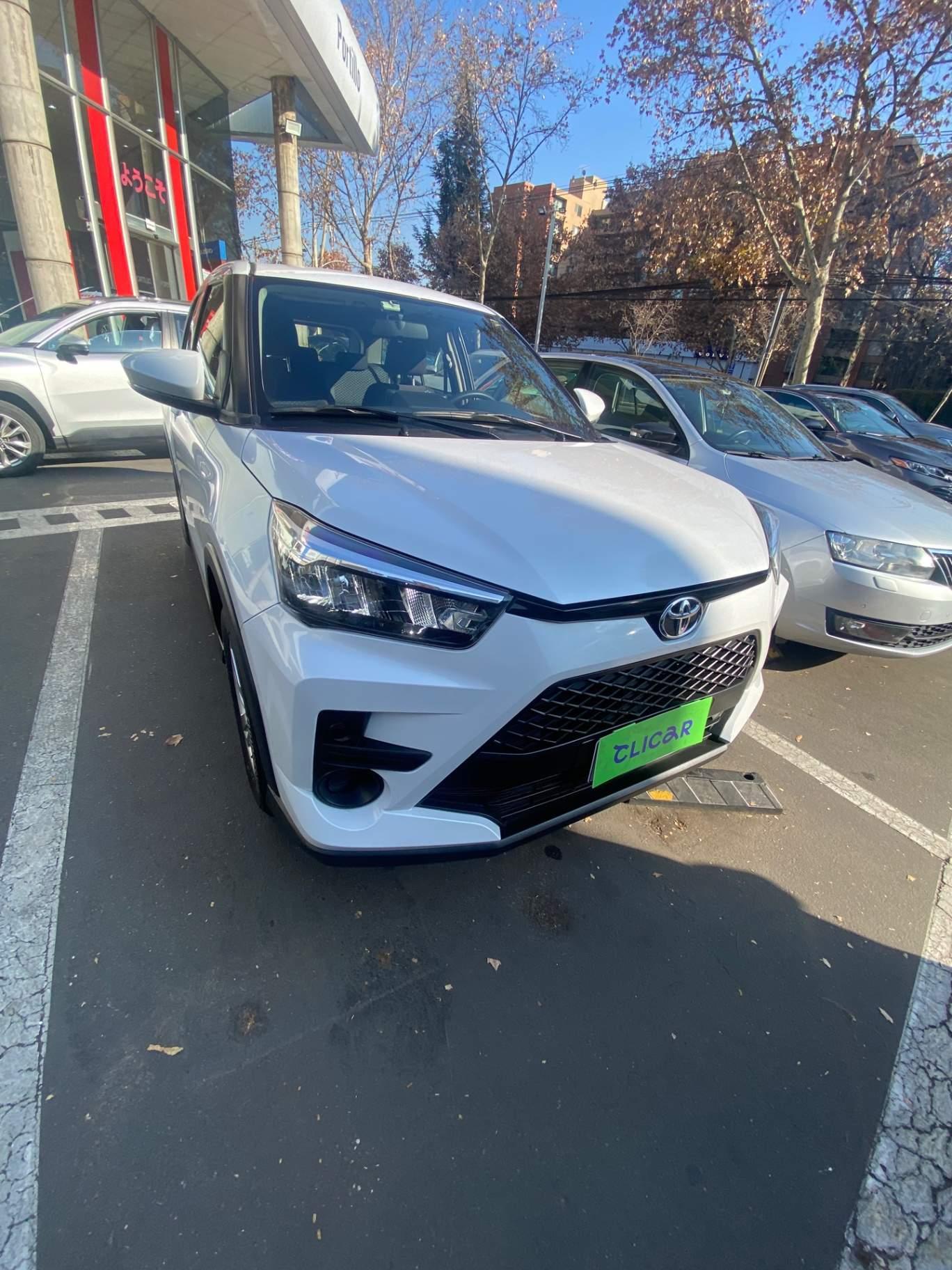 Suv Toyota Raize