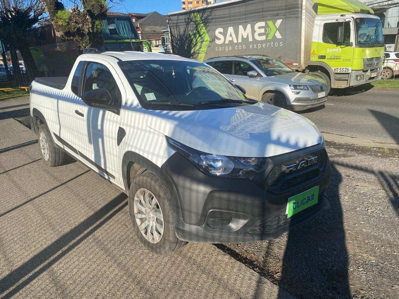 Camioneta Ram 700