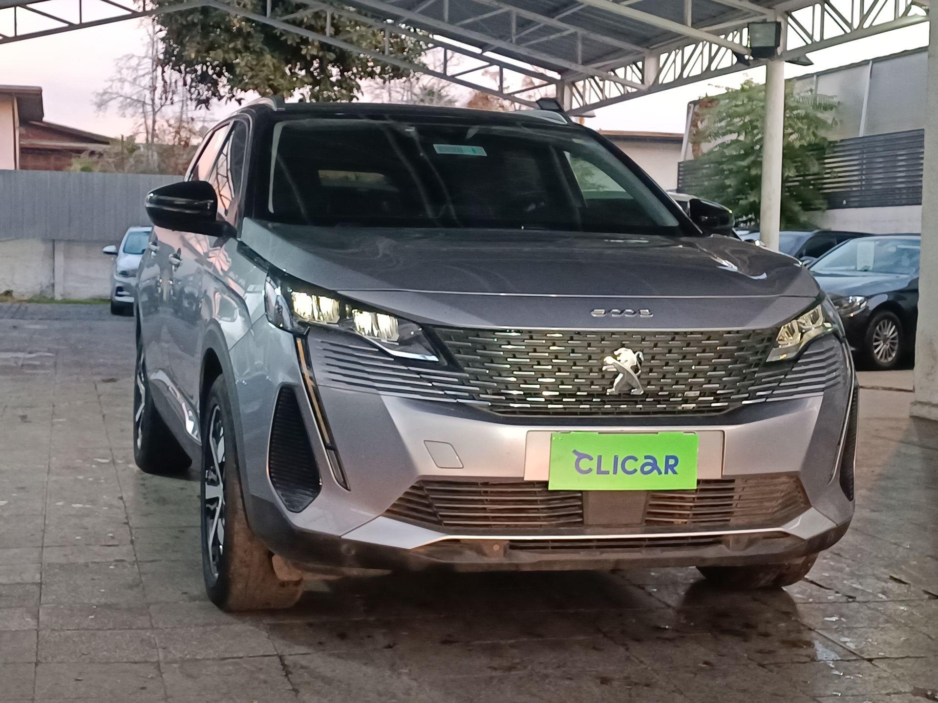 Station Wagon Peugeot 5008