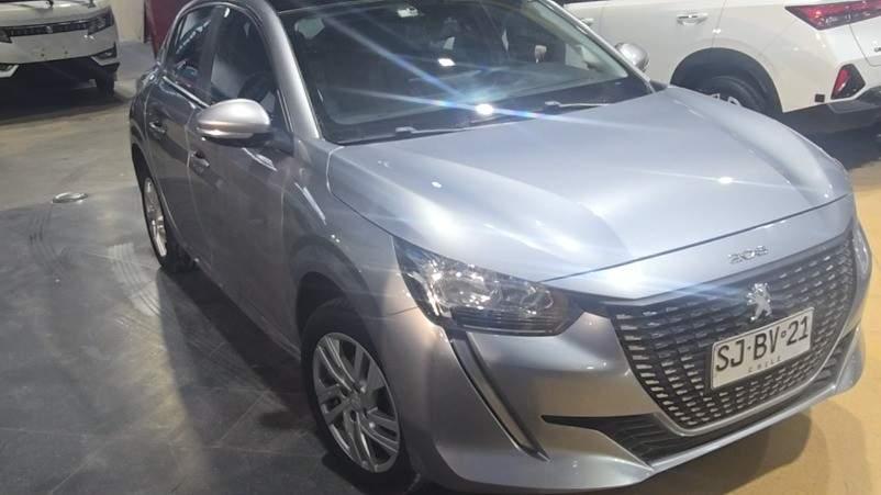 Automovil Peugeot 208