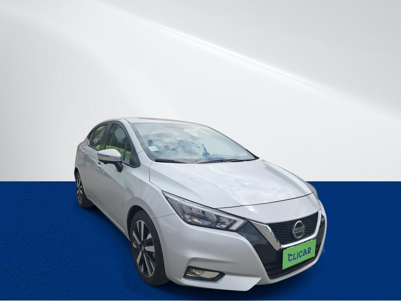 Automovil Nissan Versa