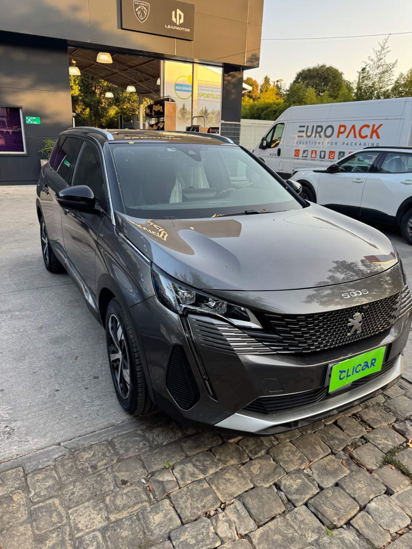 Suv Peugeot 5008